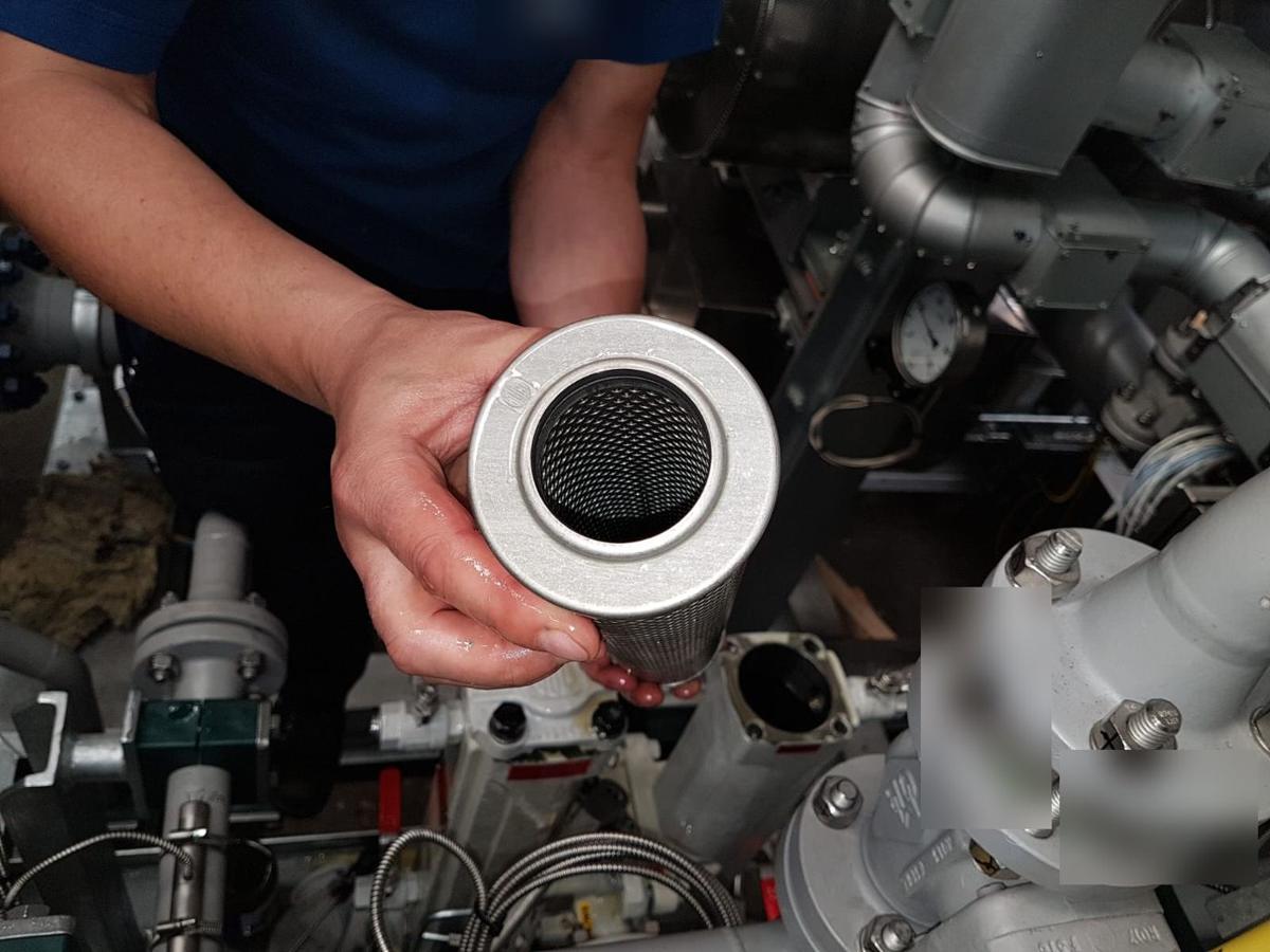 Élément filtrant présenté après rinçage de la tuyauterie